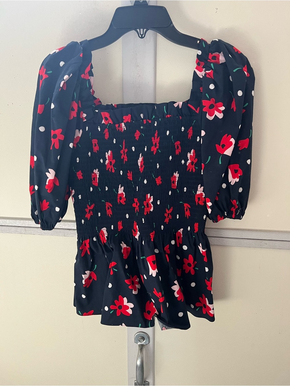 Kate spade women Black Floral Smocked Puff Sleeve Top